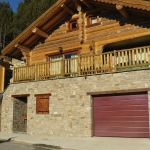 porte-de-garage-mono-rainuree-acajou1_pg-mono-rainure-acajou.jpg